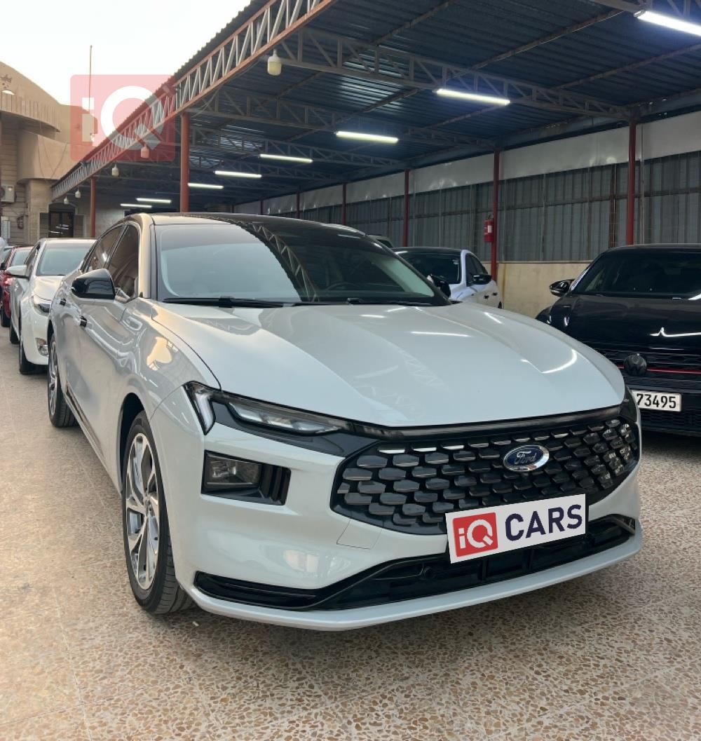 Ford Taurus